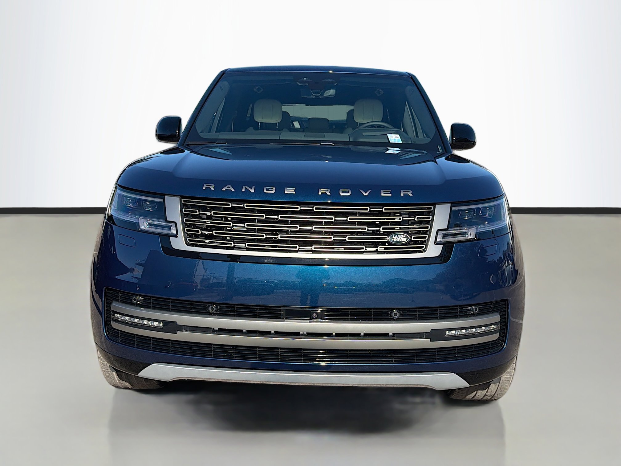 New 2026 Land Rover Range Rover SE image 8