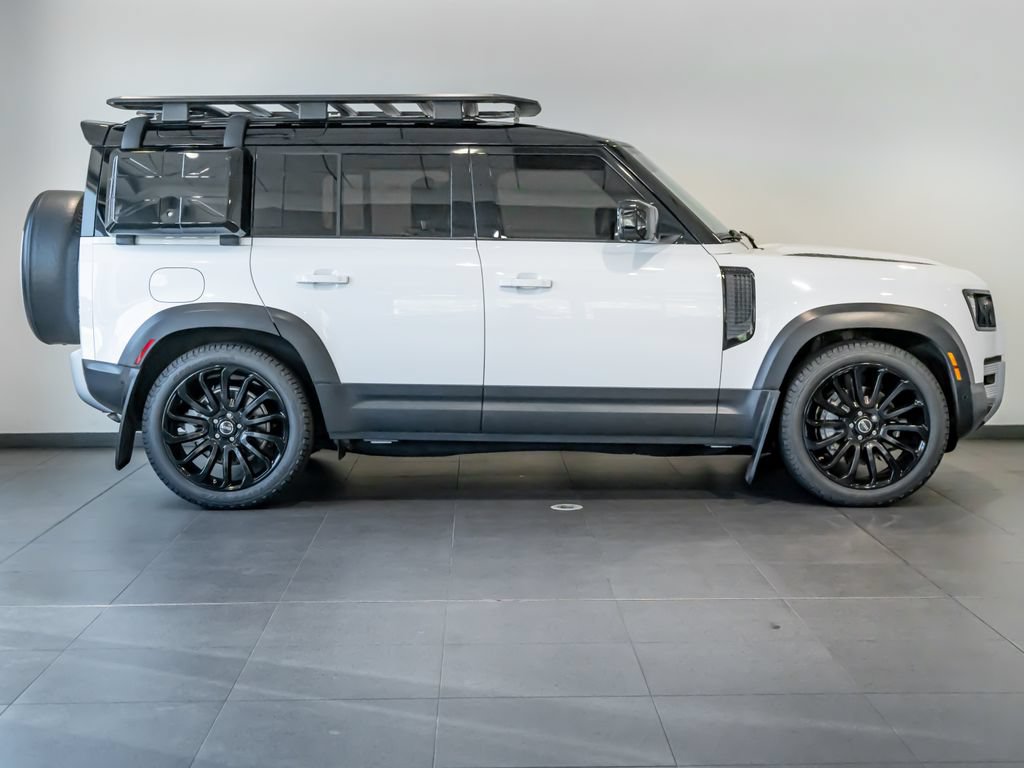 Used 2021 Land Rover Defender 110 SE AWD/4WD image 8