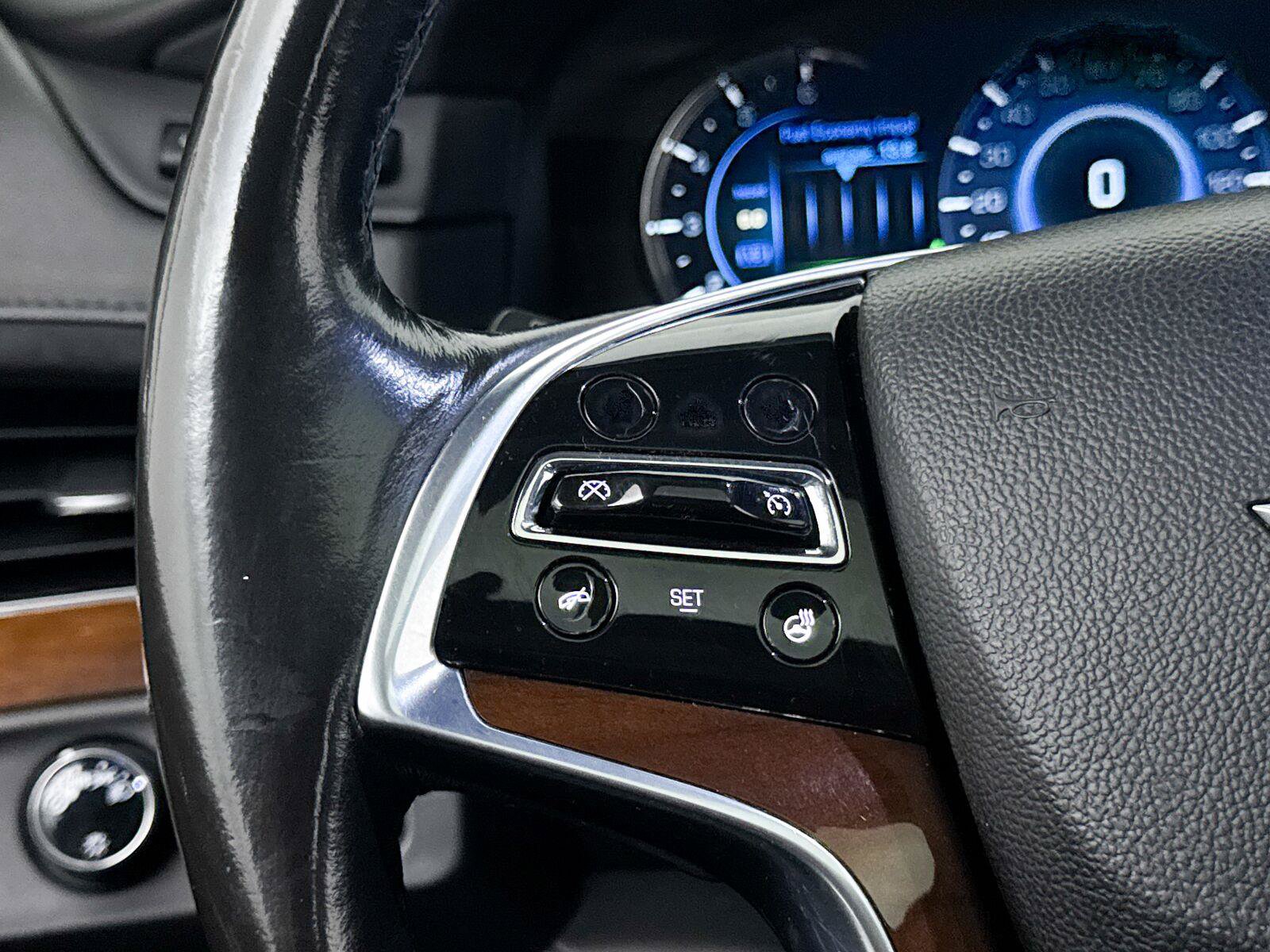 Used 2016 Cadillac Escalade Luxury RWD image 29