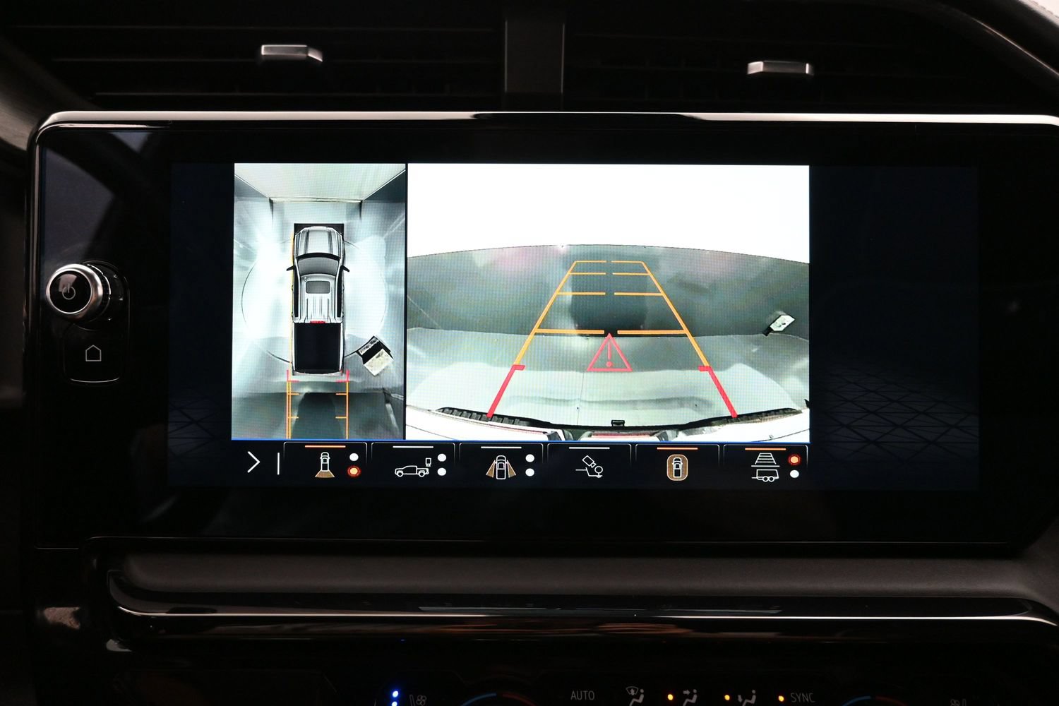 Used 2024 GMC Sierra 1500 AT4X AWD/4WD image 32