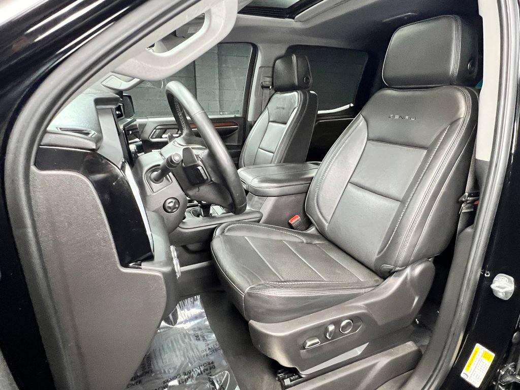 Used 2024 GMC Sierra 1500 Denali w/ Denali Reserve Package AWD/4WD image 8
