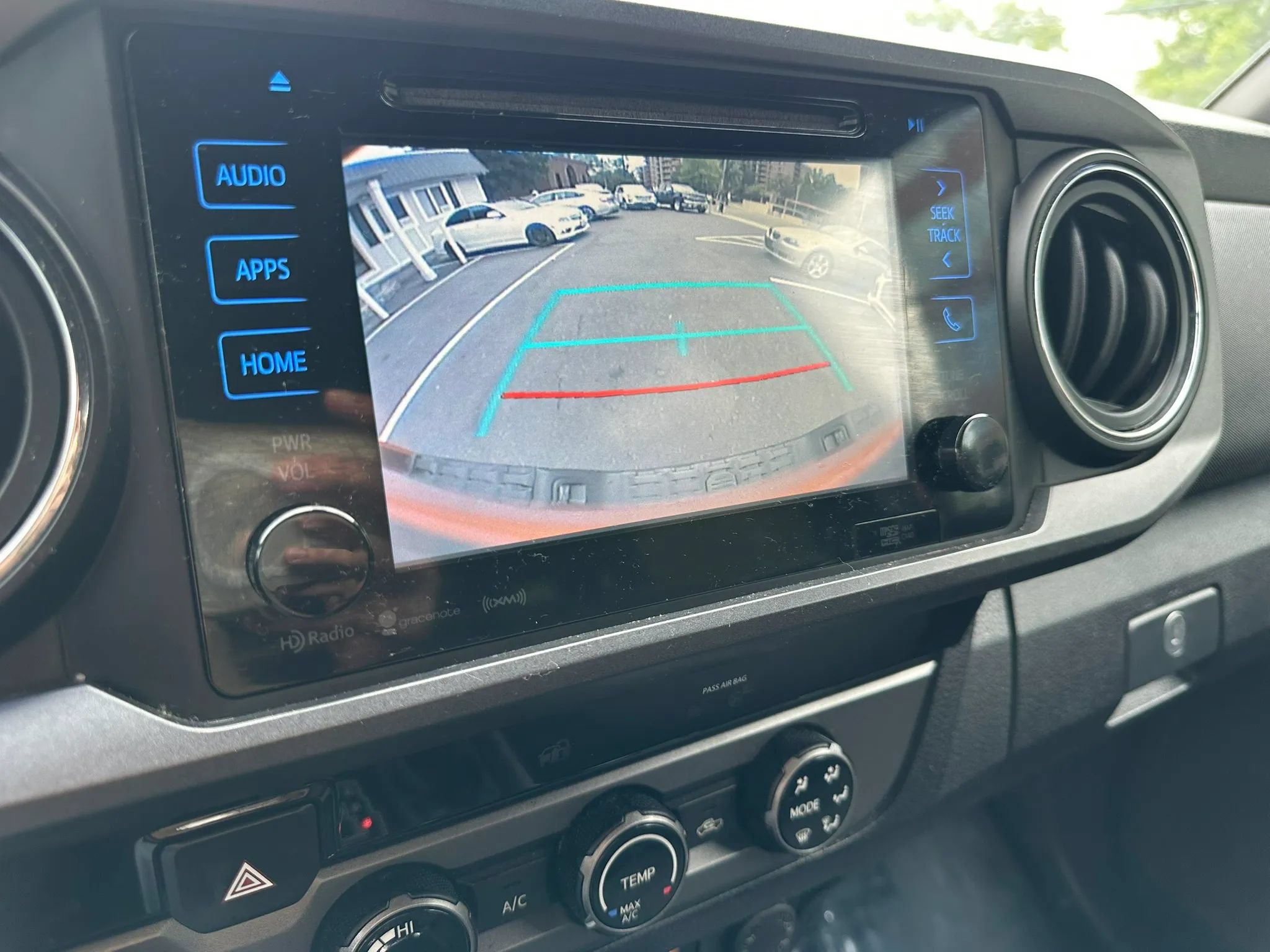 Used 2018 Toyota Tacoma TRD Sport AWD/4WD image 27