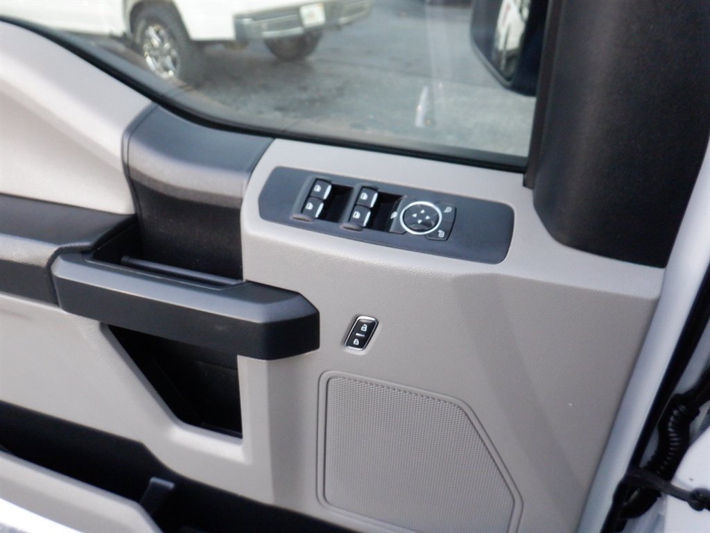 Used 2020 Ford F250 XL w/ Power Equipment Group image 20