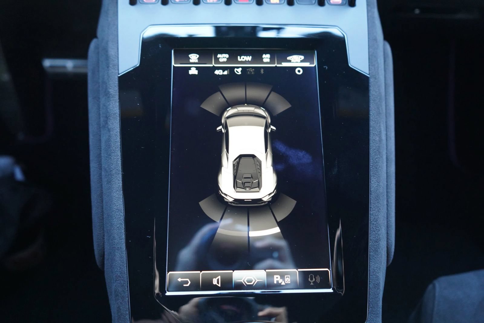 Used 2024 Lamborghini Huracan Tecnica RWD image 12