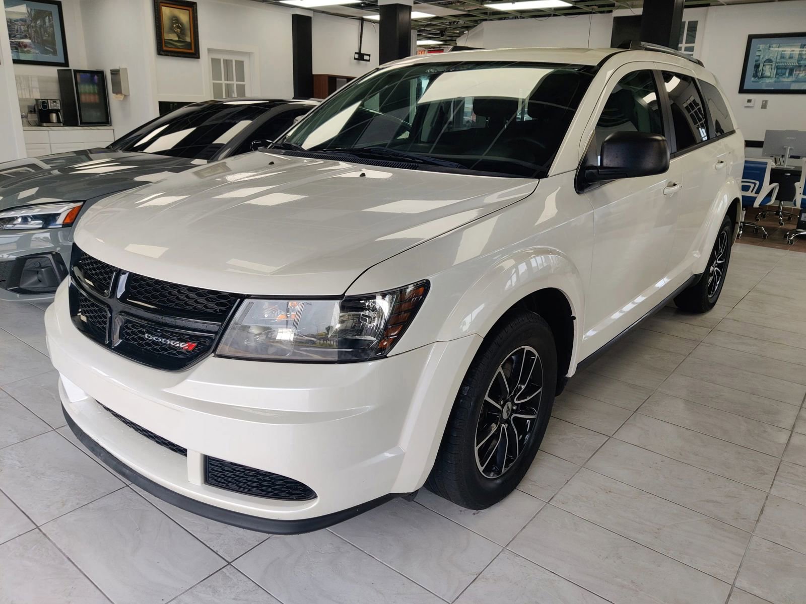 Used 2018 Dodge Journey SE w/ Blacktop Package
