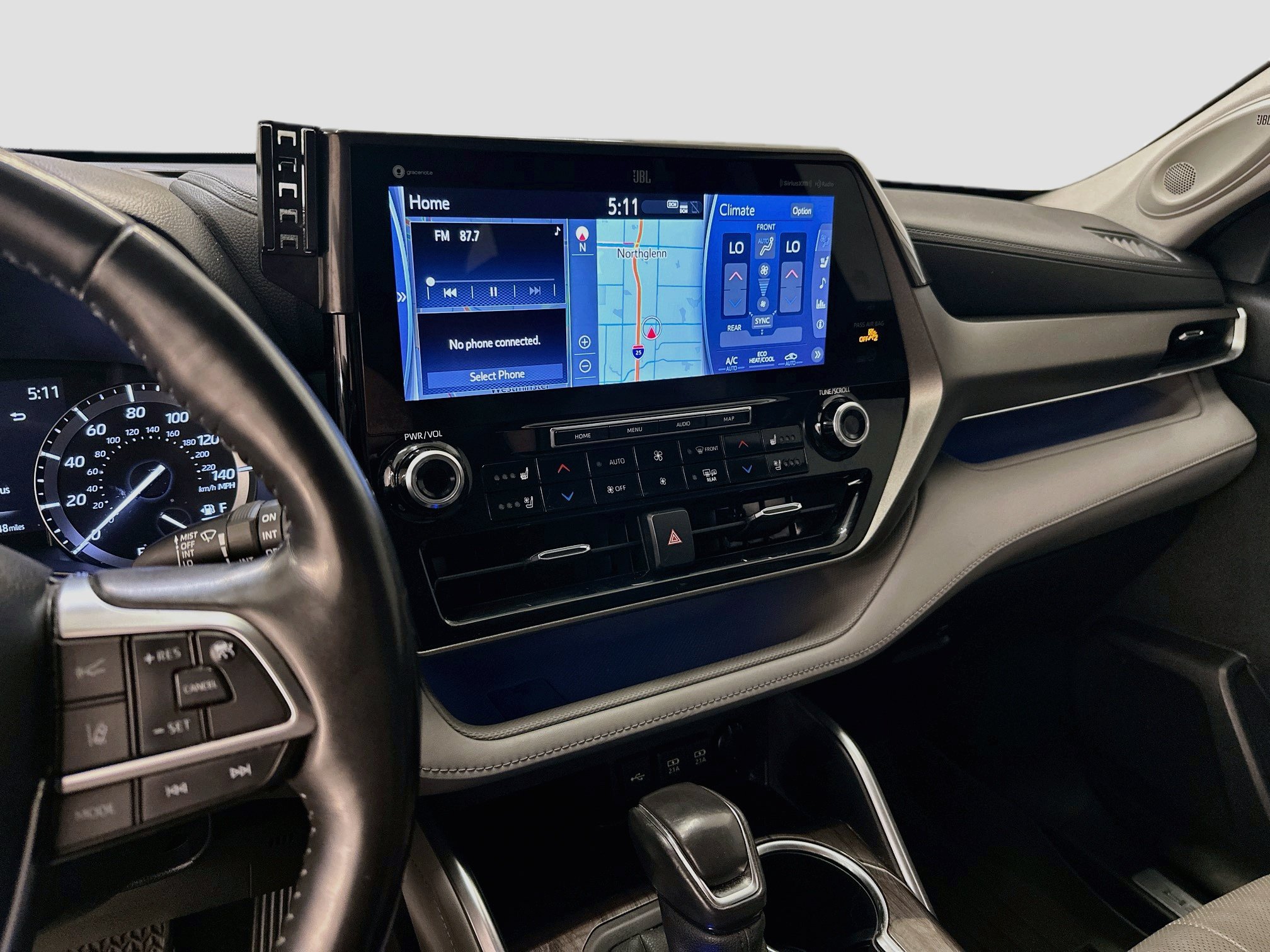 Used 2021 Toyota Highlander Limited AWD/4WD image 26
