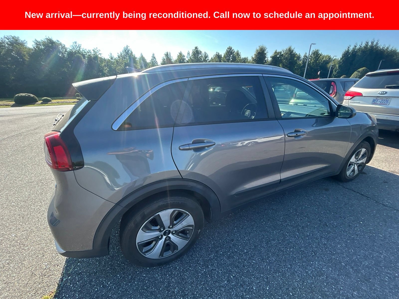 Used 2018 Kia Niro LX FWD image 12
