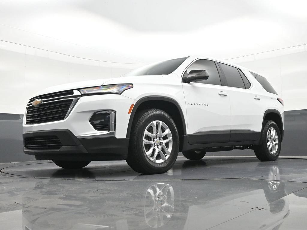 Used 2023 Chevrolet Traverse LS FWD image 28