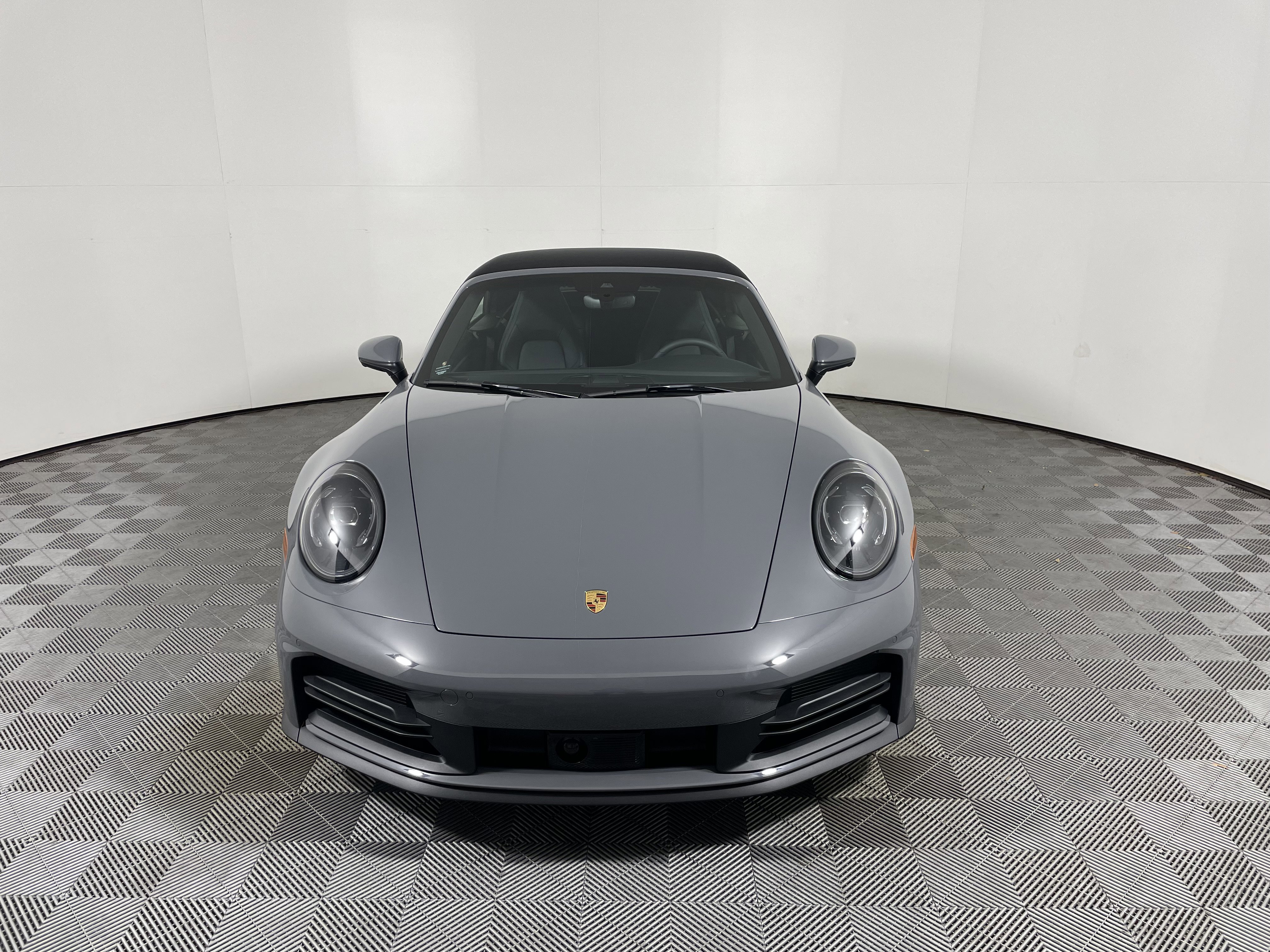 Used 2025 Porsche 911 Carrera image 26