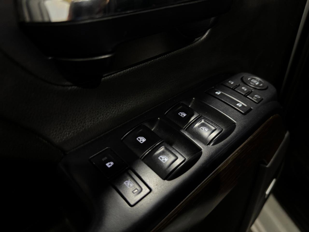 Used 2017 GMC Sierra 1500 Denali image 4