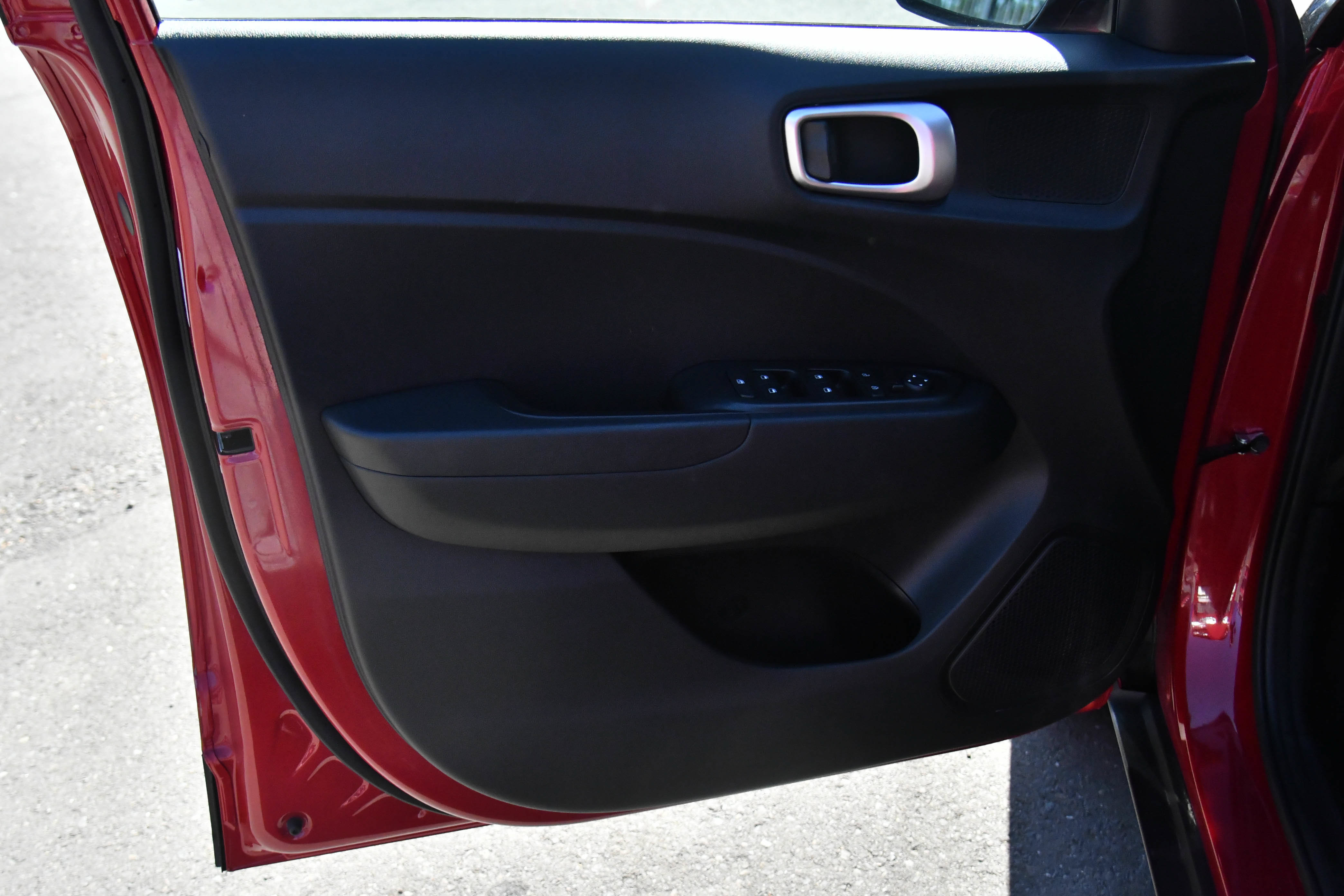 Used 2022 Hyundai Venue SE w/ Cargo Package FWD image 14