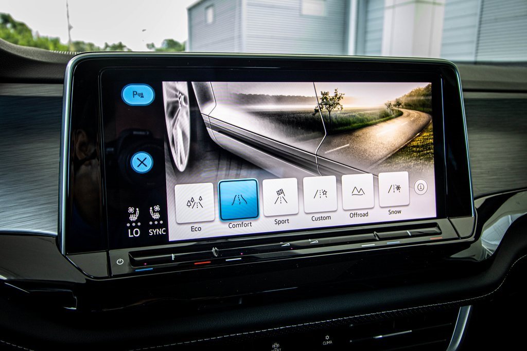 New 2026 Volkswagen Atlas Cross Sport SE image 6