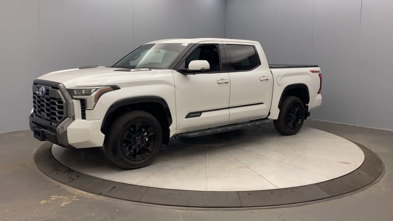 Used 2024 Toyota Tundra Platinum w/ TRD Off-Road Package AWD/4WD image 9