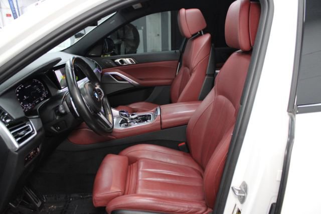 Used 2020 BMW X6 M50i AWD/4WD image 22