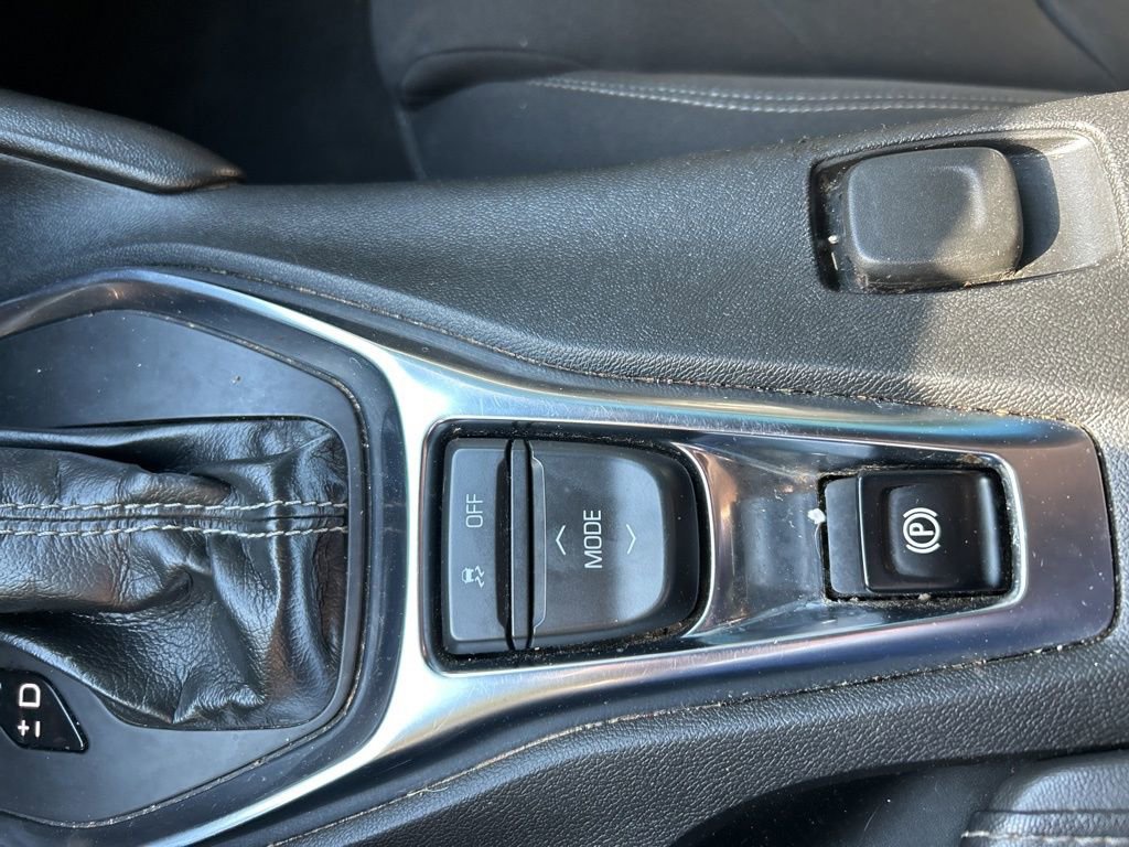 Used 2023 Chevrolet Camaro LT image 20