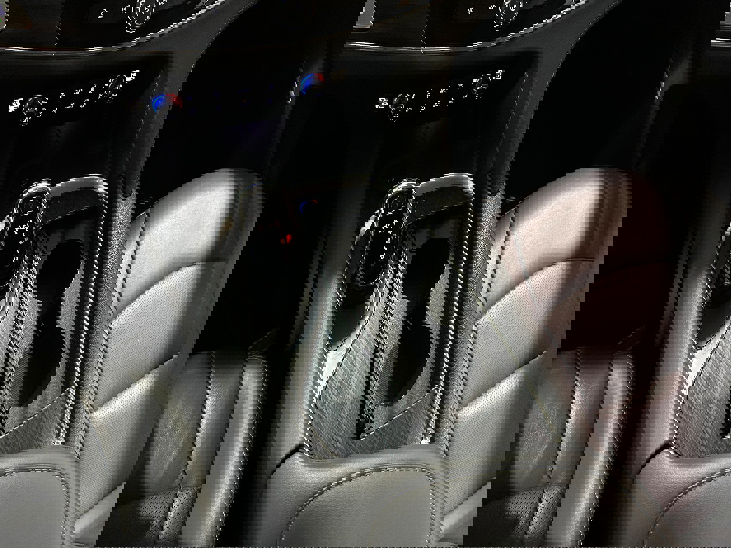 Used 2018 Buick Enclave Premium image 10