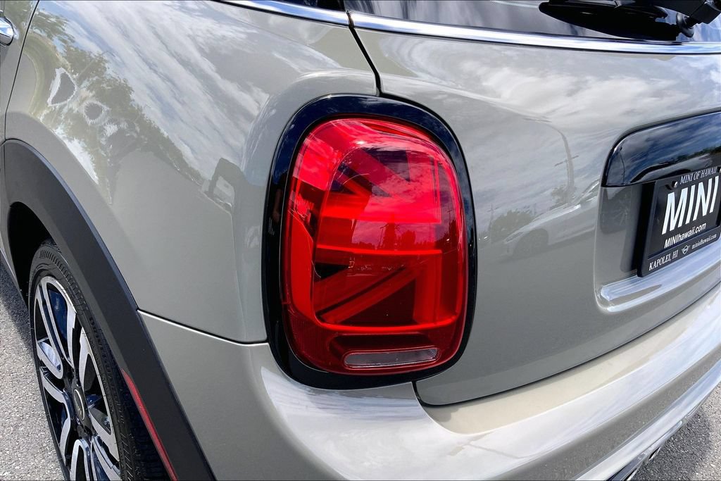 Used 2019 MINI Cooper S w/ Signature Upholstery Package FWD image 28