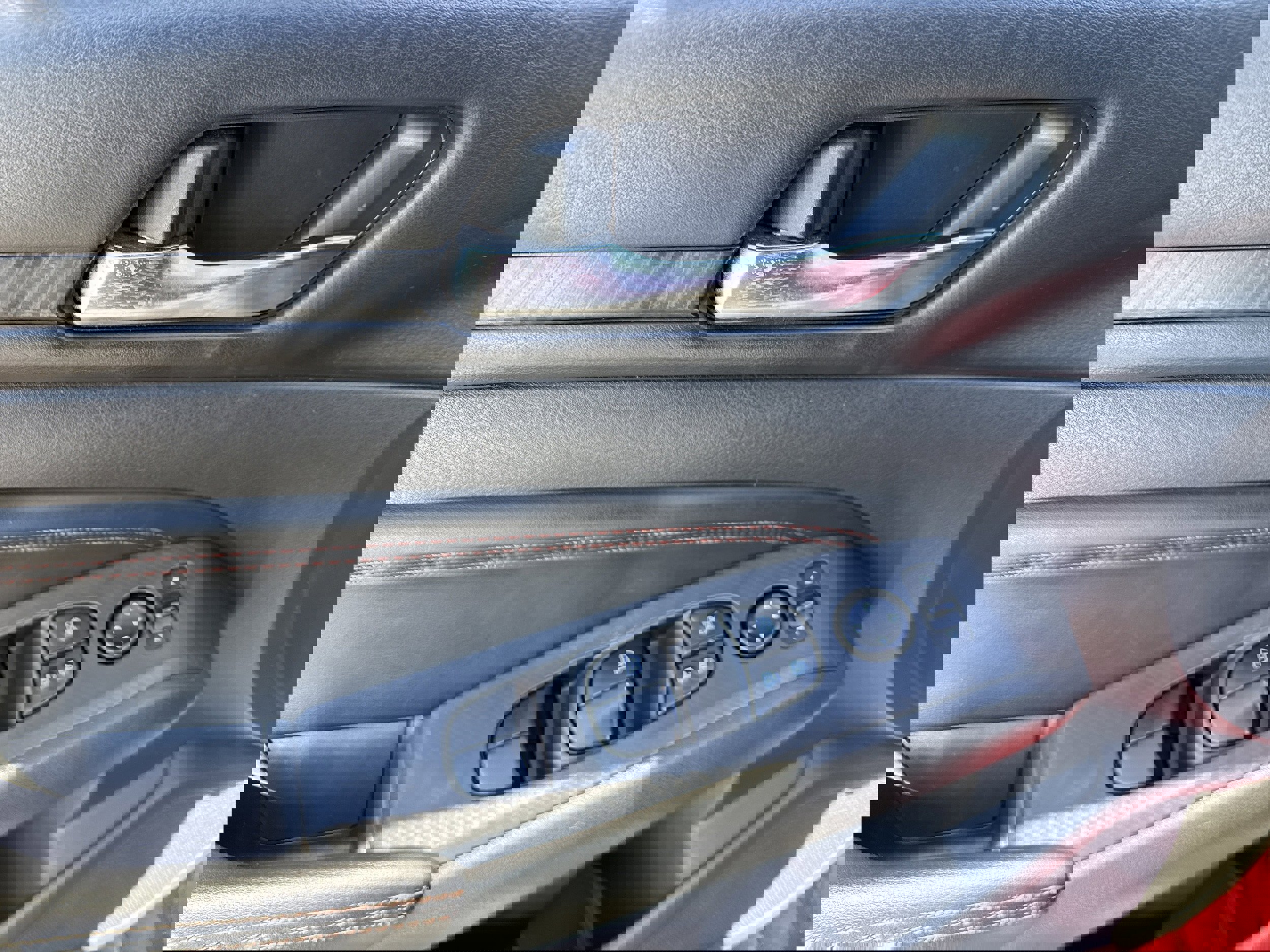 Used 2020 Nissan Altima 2.5 SR w/ Premium Package image 9