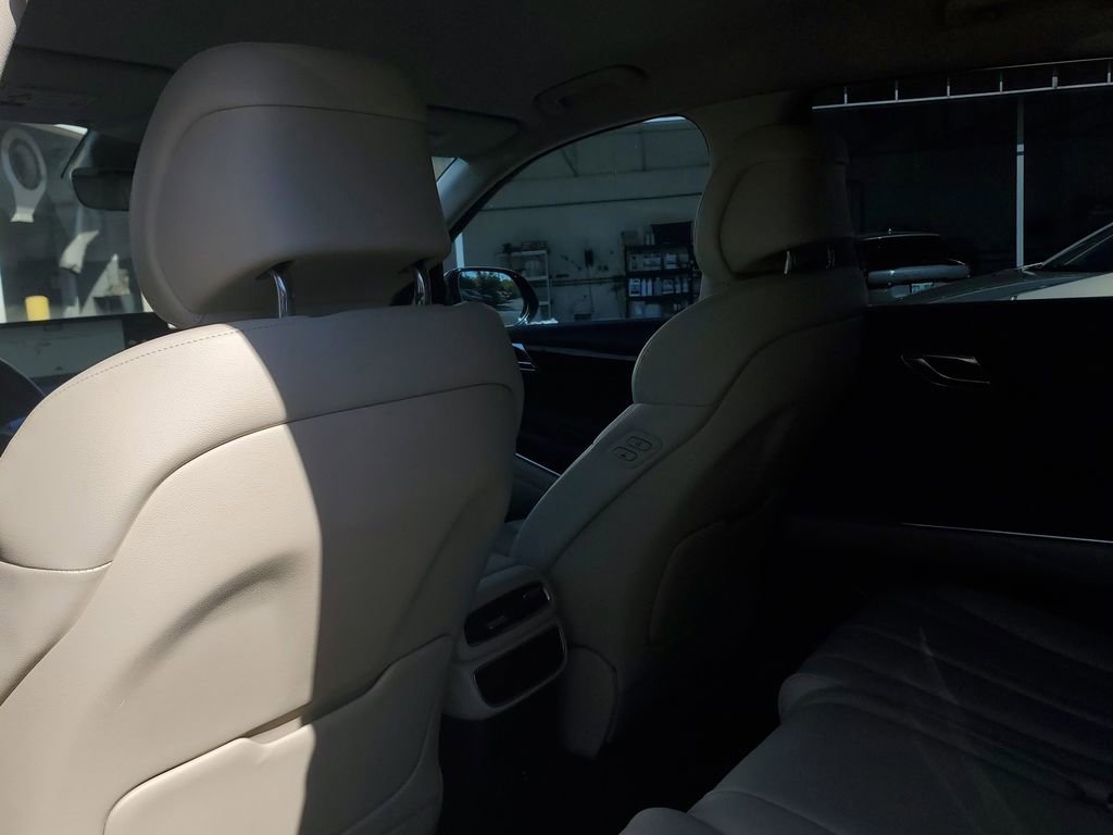 Used 2022 Genesis GV80 2.5T image 18
