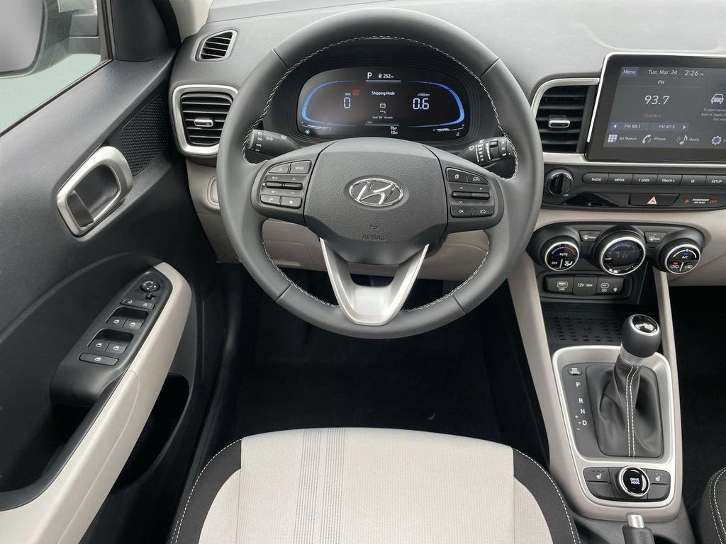 New 2026 Hyundai Venue SEL image 19