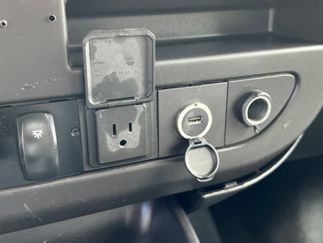 Used 2021 GMC Savana 3500 w/ Driver Convenience Package RWD image 19