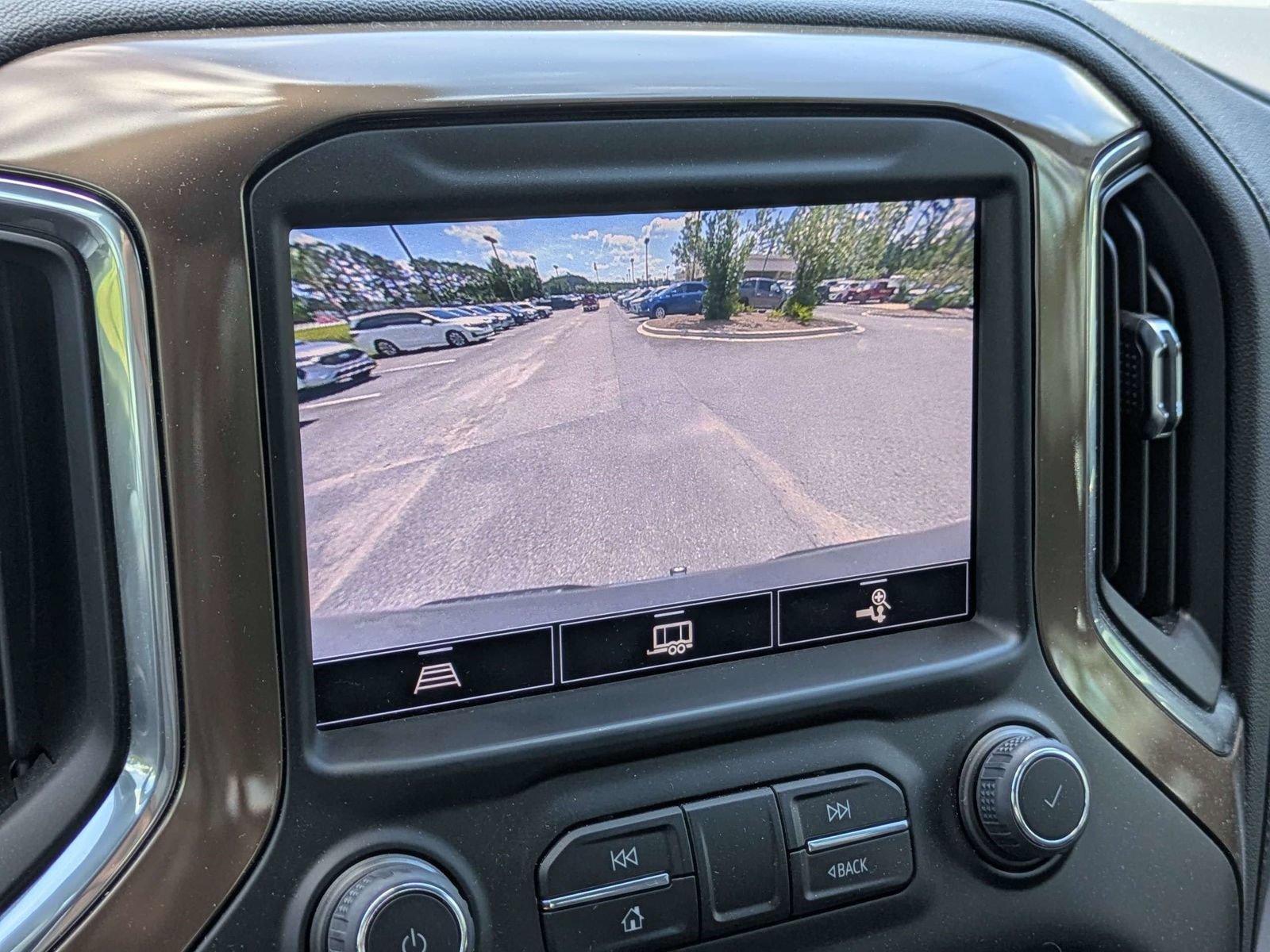 Used 2021 Chevrolet Silverado 1500 High Country AWD/4WD image 12