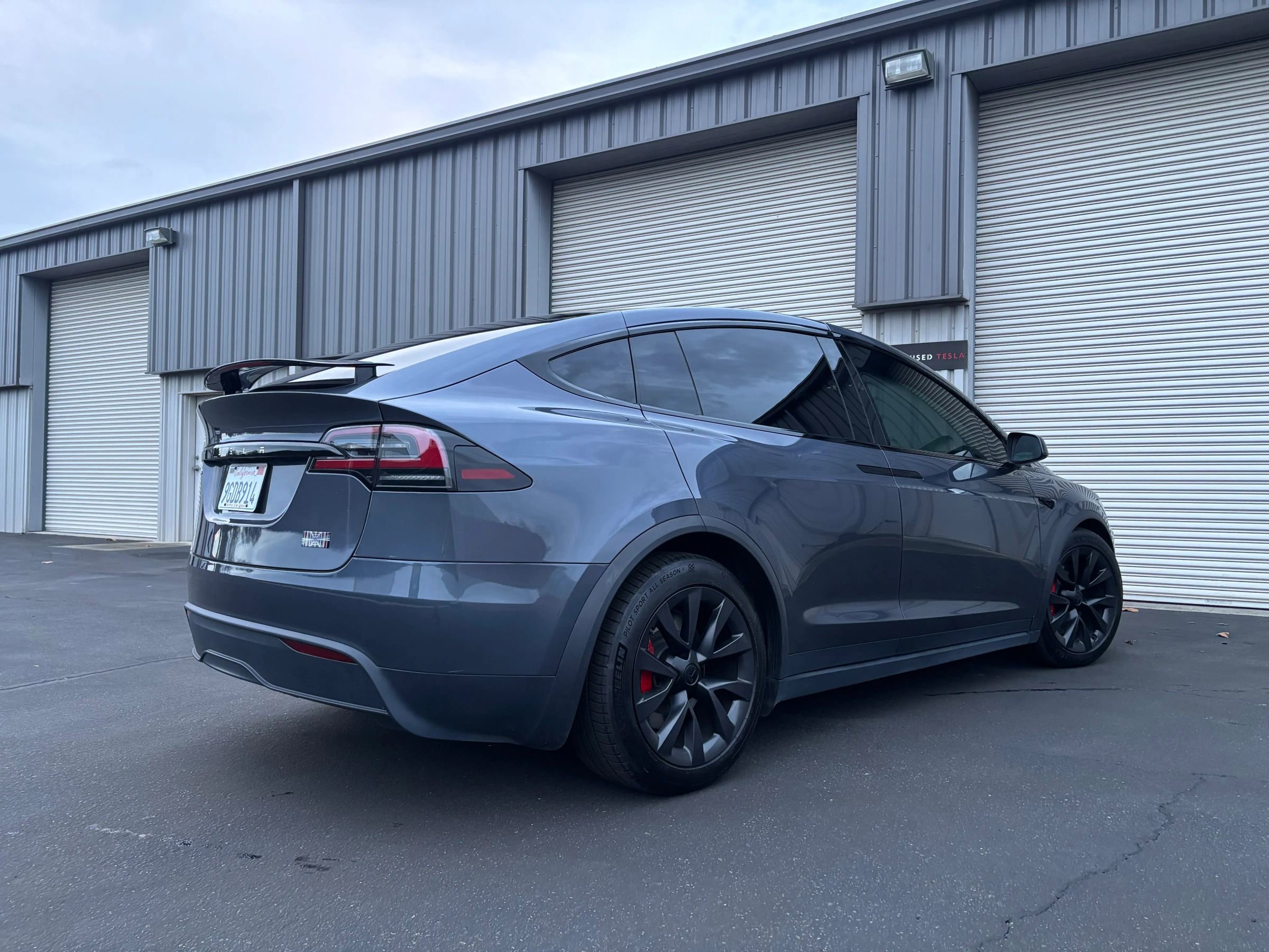 Used 2023 Tesla Model X Plaid image 8