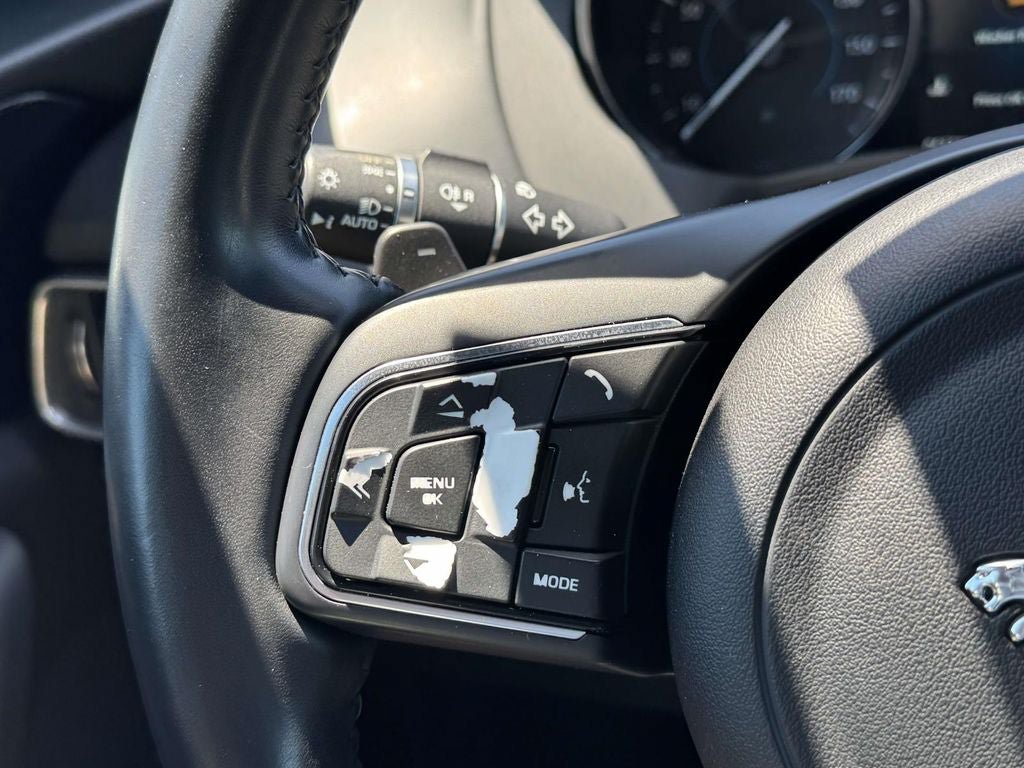 Used 2020 Jaguar F-PACE Premium AWD/4WD image 23