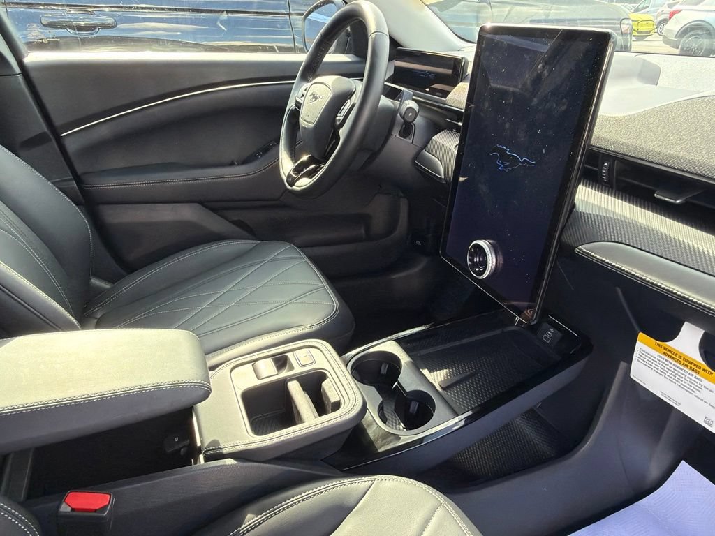 Used 2025 Ford Mustang Mach-E Select w/ Comfort Package Lite AWD/4WD image 9