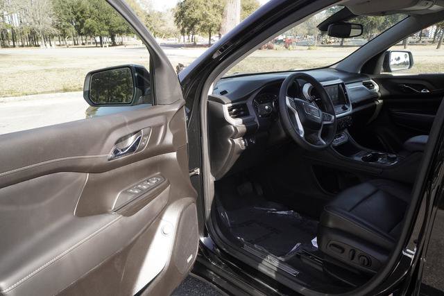 Used 2023 GMC Acadia SLT image 11