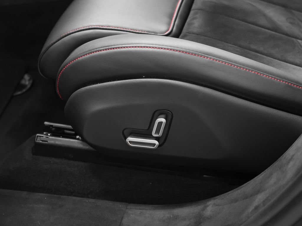 Certified 2025 Ferrari Purosangue AWD/4WD image 50