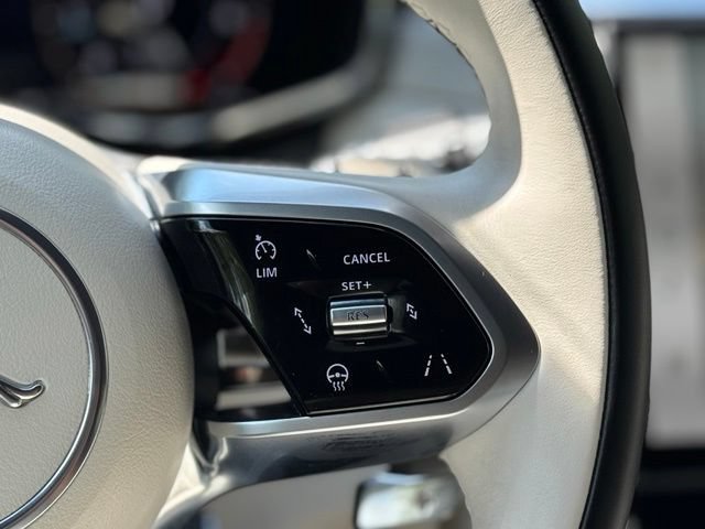 Certified 2025 Jaguar F-PACE R-Dynamic S AWD/4WD image 24