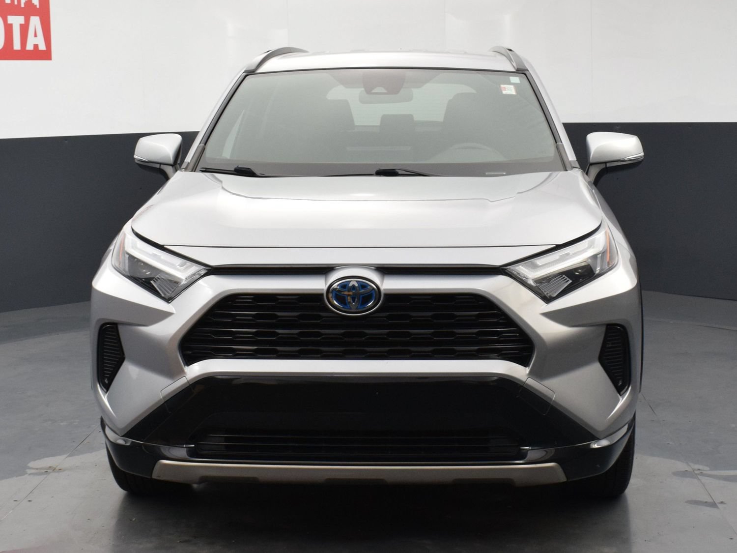 Used 2022 Toyota RAV4 SE AWD/4WD image 7