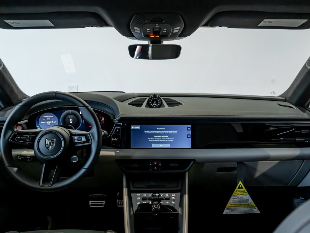 New 2026 Porsche Macan Turbo Electric AWD/4WD image 18