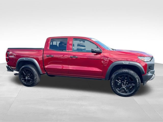 Used 2024 Chevrolet Colorado Trail Boss w/ Advanced Trailering Package AWD/4WD image 9