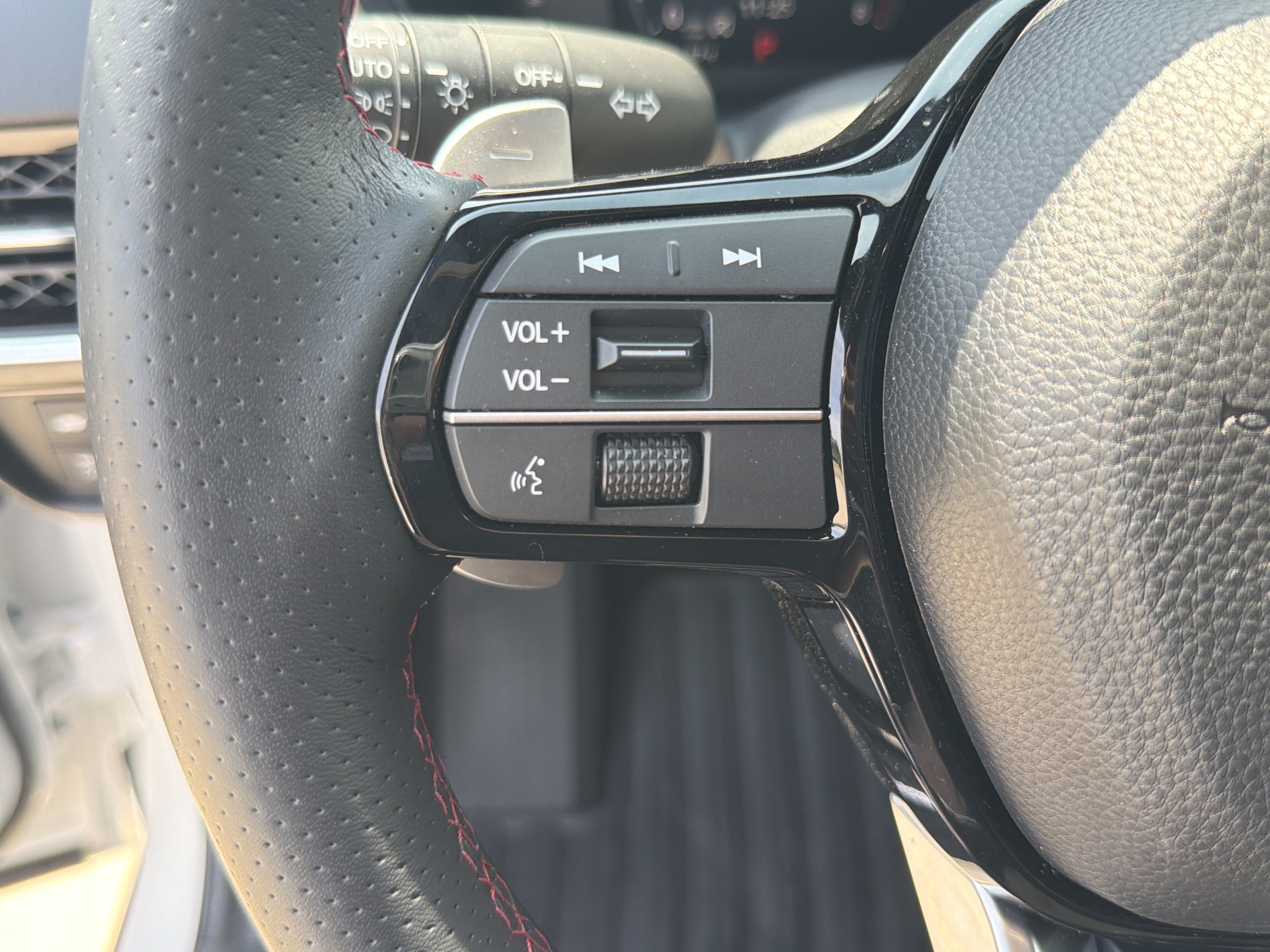 Certified 2025 Acura ADX A-Spec AWD/4WD image 19