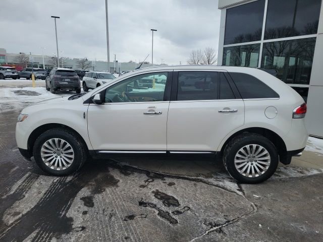 Used 2014 Lincoln MKX AWD w/ Olive Ash Wood Package image 3