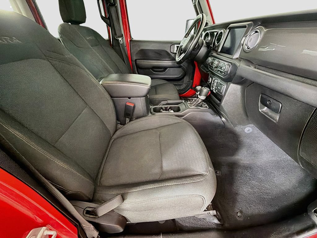 Used 2021 Jeep Wrangler Unlimited Sahara w/ Uconnect 4C Nav & Sound Group AWD/4WD image 23