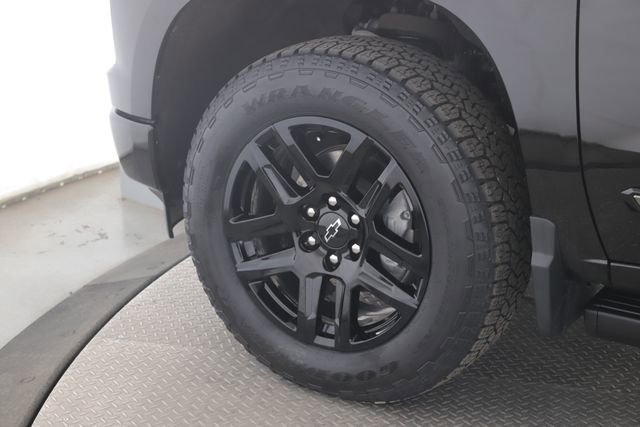 Used 2026 Chevrolet Silverado 1500 High Country w/ Midnight Edition image 13