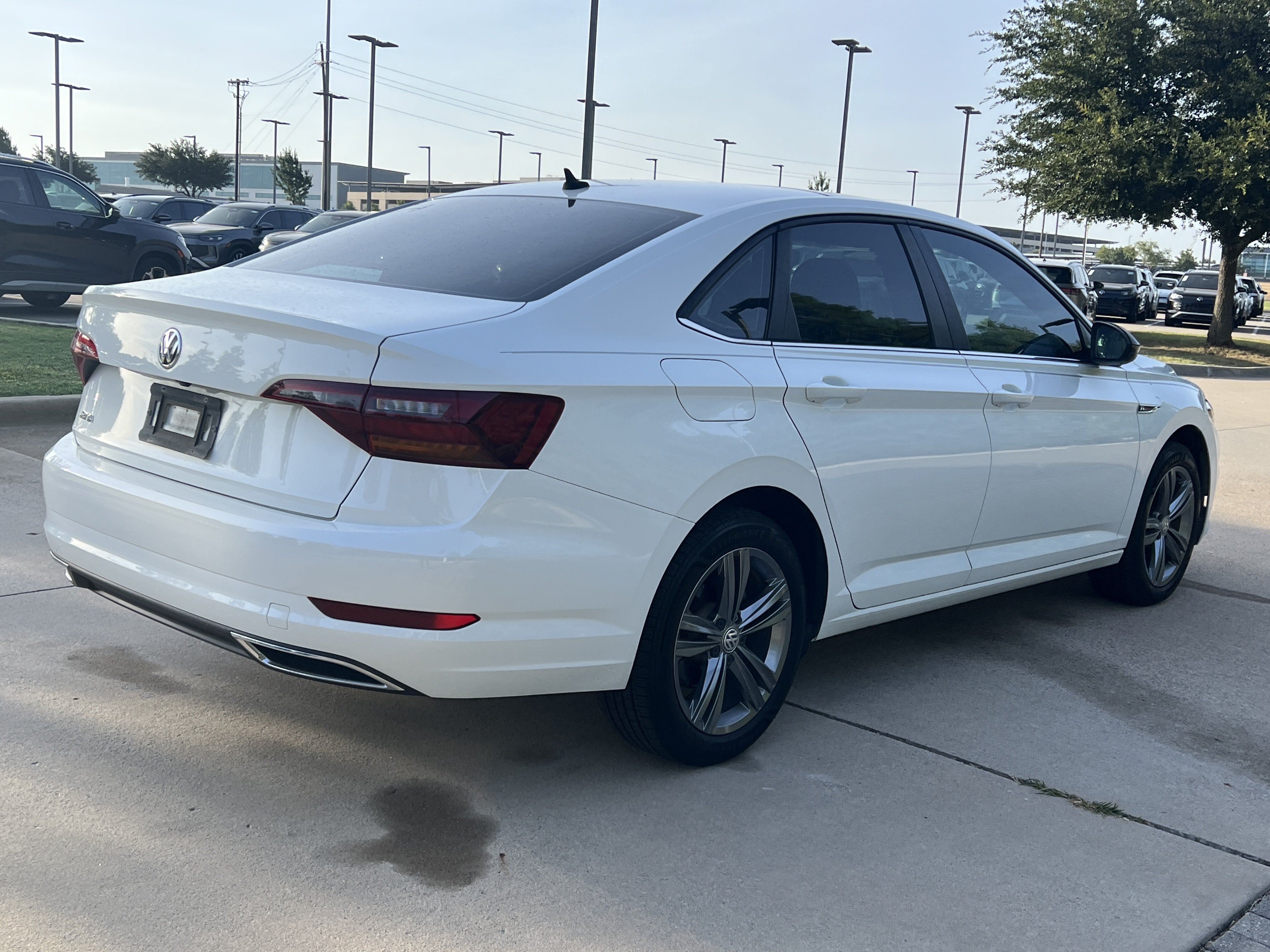 Used 2019 Volkswagen Jetta R-Line FWD image 9