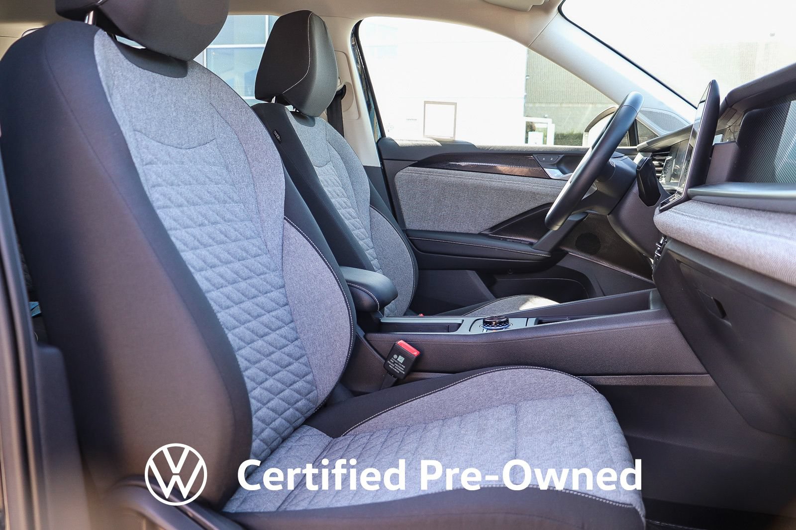 Used 2025 Volkswagen Tiguan S FWD image 18