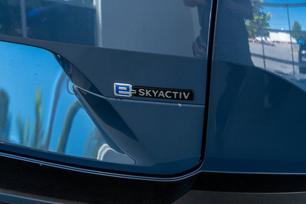 Used 2022 MAZDA MX-30 Electric w/ Premium Package image 28