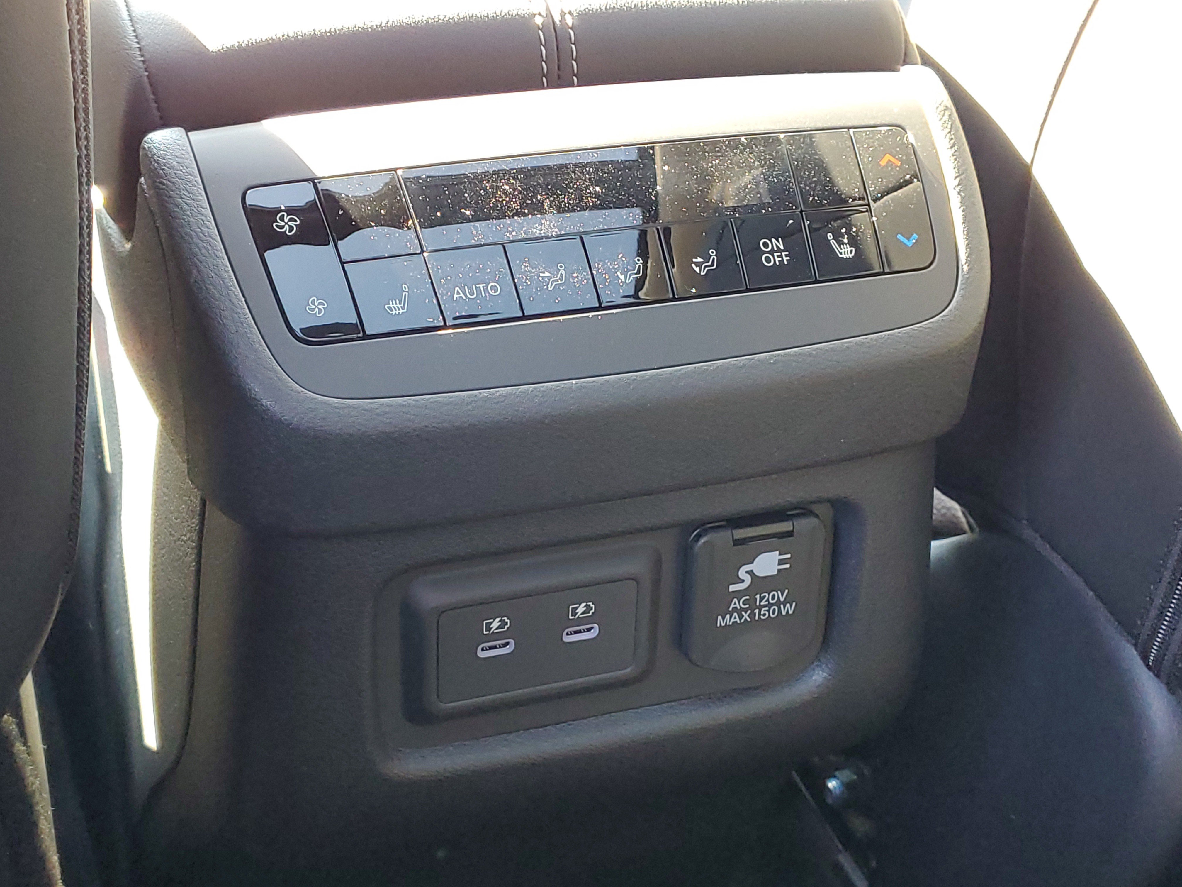 New 2026 Nissan Pathfinder Platinum AWD/4WD image 30