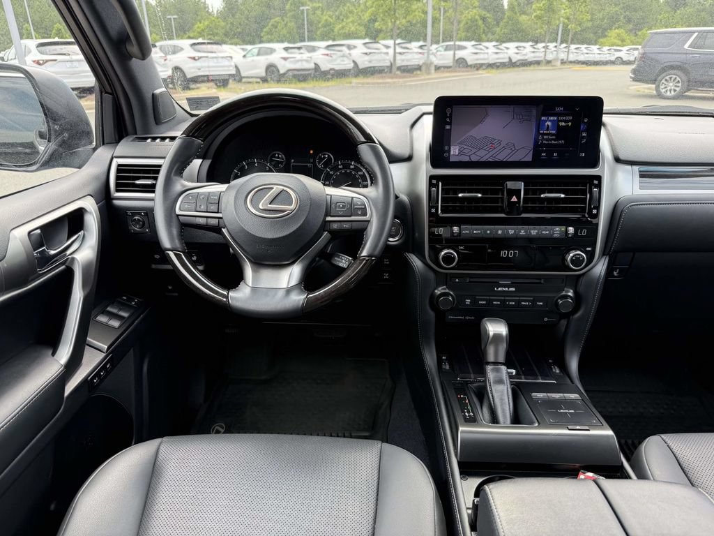 Used 2023 Lexus GX 460 Premium w/ Premium Package AWD/4WD image 8