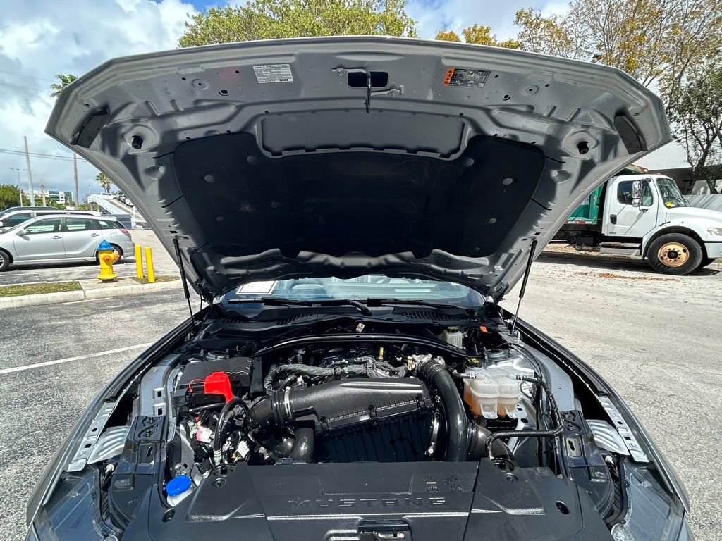 Used 2025 Ford Mustang Premium RWD image 29