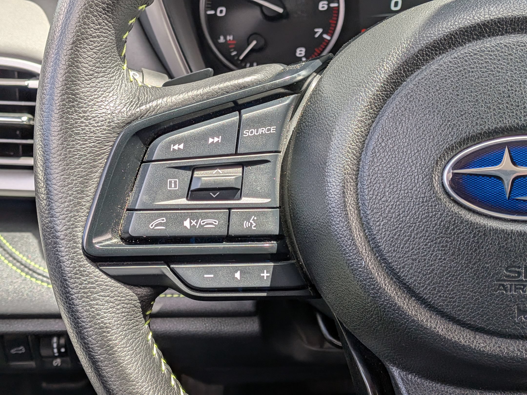 Certified 2025 Subaru Outback Onyx Edition AWD/4WD image 15