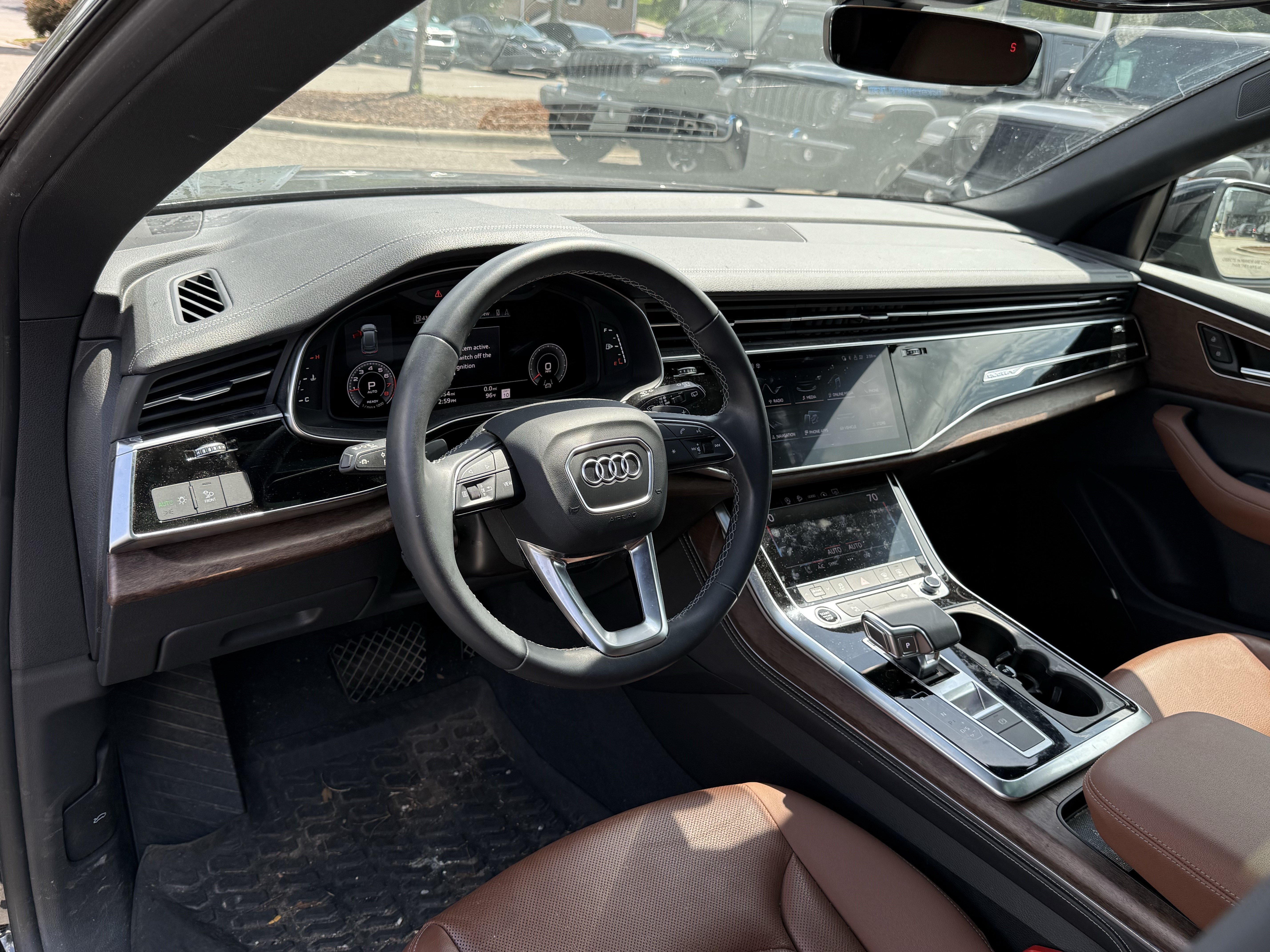 Used 2024 Audi Q8 Premium Plus AWD/4WD image 11