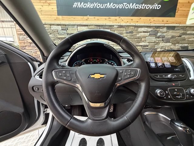 Used 2016 Chevrolet Malibu LT w/ Leather Package FWD image 20