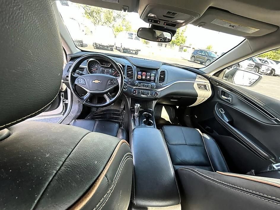 Used 2018 Chevrolet Impala Premier w/ Premier Confidence Package FWD image 16