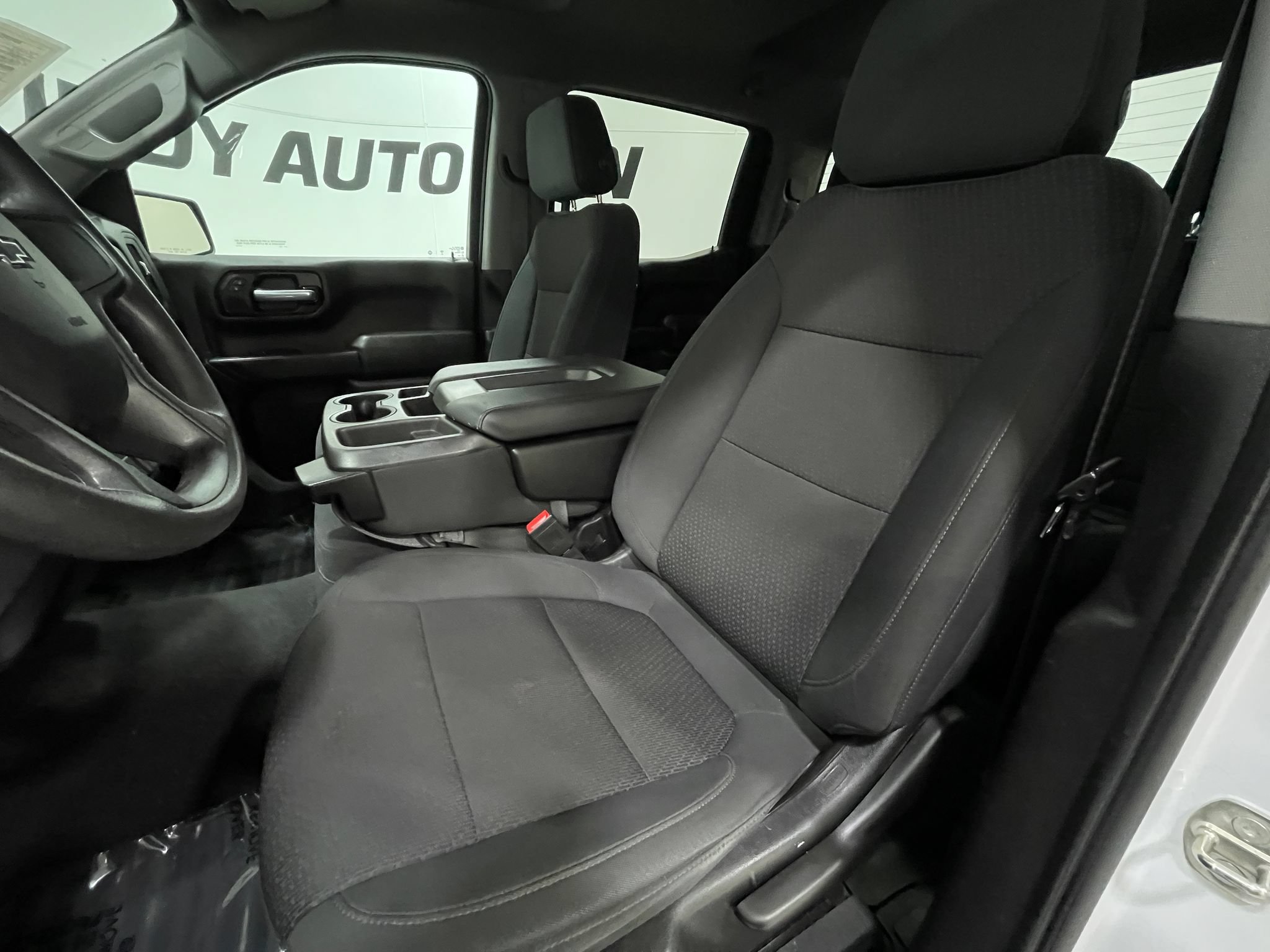 Used 2021 Chevrolet Silverado 1500 Custom Trail Boss w/ LPO, Dark Essentials Package AWD/4WD image 12